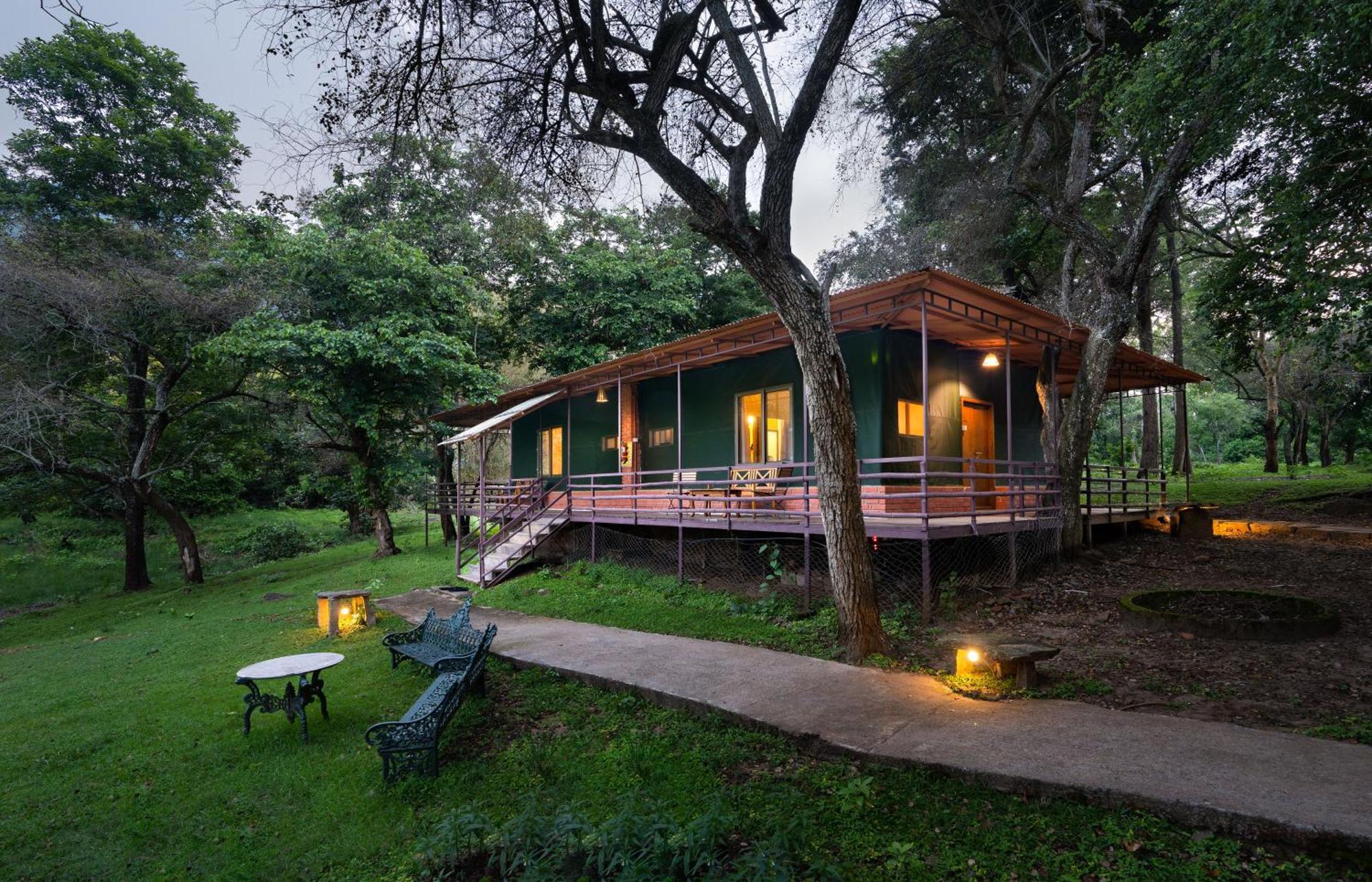 Отель Jungle Hut Масинагуди Экстерьер фото